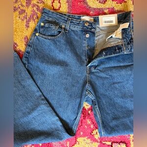 Everlane 90s Cheeky Hourglass Jean